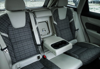 Подержанный автомобиль Volvo XC60 2020 года (33 фото)