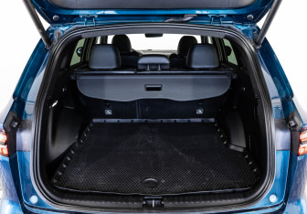 Подержанный автомобиль Geely Monjaro 2023 года (37 фото)