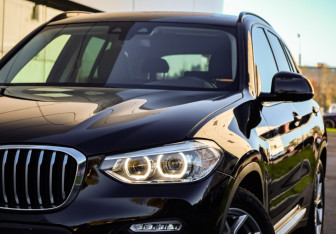 Подержанный автомобиль BMW X3 2018 года (2 фото)