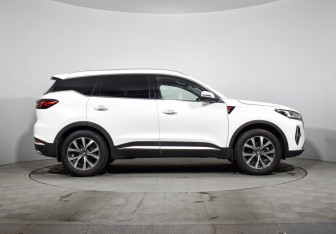 Подержанный автомобиль Chery Tiggo 7 Pro Max 2023 года (4 фото)
