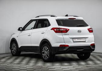 Подержанный автомобиль Hyundai Creta 2020 года (7 фото)