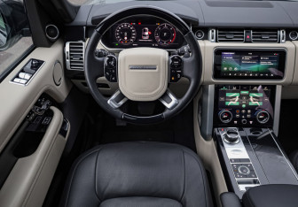 Подержанный автомобиль Land Rover Range Rover 2020 года (12 фото)