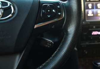 Подержанный автомобиль Toyota Camry Sedan 2016 года (16 фото)