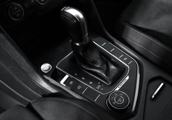 Подержанный автомобиль Volkswagen Tiguan 2018 года (11 фото)