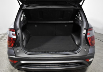 Подержанный автомобиль Hyundai Creta 2021 года (18 фото)