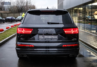 Подержанный автомобиль Audi Q7 2018 года (5 фото)