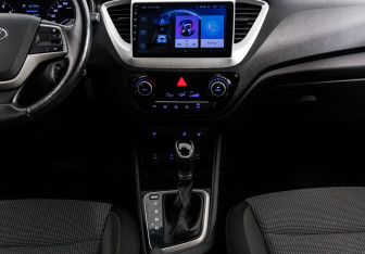 Подержанный автомобиль Hyundai Solaris Sedan 2017 года (12 фото)