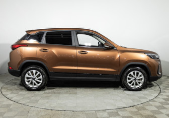 Подержанный автомобиль BAIC X35 2024 года (4 фото)