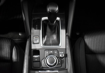 Подержанный автомобиль Mazda 6 Sedan 2015 года (10 фото)