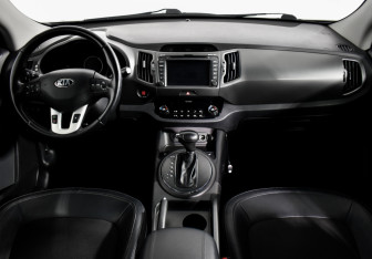 Подержанный автомобиль Kia Sportage 2013 года (14 фото)