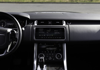 Подержанный автомобиль Land Rover Range Rover Sport 2022 года (26 фото)