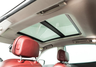 Подержанный автомобиль Maserati Levante 2017 года (39 фото)