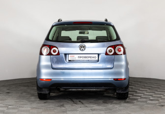 Подержанный автомобиль Volkswagen Golf Plus 2011 года (6 фото)