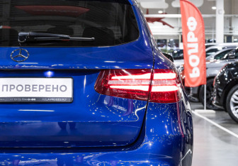 Подержанный автомобиль Mercedes-Benz GLC Coupe 2018 года (16 фото)