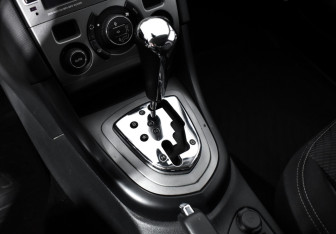 Подержанный автомобиль Peugeot 408 2015 года (11 фото)