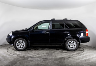 Подержанный автомобиль Acura MDX 2002 года (8 фото)