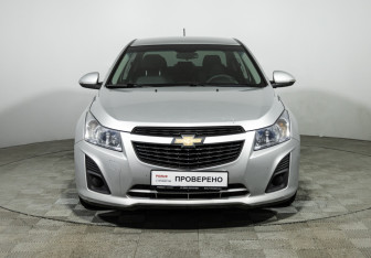 Подержанный автомобиль Chevrolet Cruze Sedan 2014 года (2 фото)