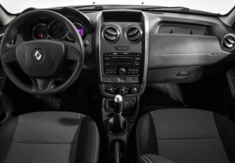 Подержанный автомобиль Renault Duster 2016 года (15 фото)