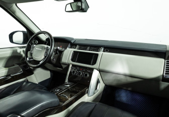 Подержанный автомобиль Land Rover Range Rover 2014 года (9 фото)
