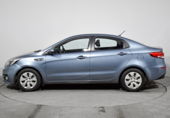 Подержанный автомобиль Kia Rio Sedan 2015 года (8 фото)