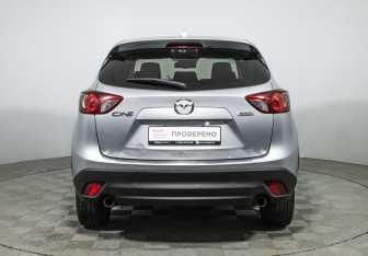Подержанный автомобиль Mazda CX-5 2016 года (6 фото)