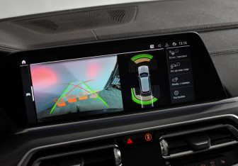 Подержанный автомобиль BMW X5 2019 года (19 фото)