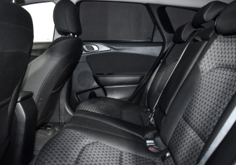 Подержанный автомобиль Kia Ceed Wagon 2019 года (12 фото)