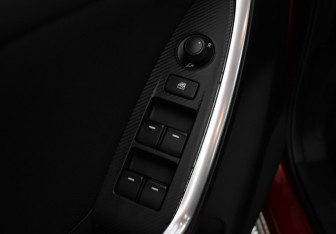 Подержанный автомобиль Mazda CX-5 2015 года (10 фото)