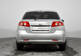 Подержанный автомобиль Chevrolet Lacetti Hatchback 2008 года (6 фото)