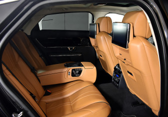 Подержанный автомобиль Jaguar XJ 2016 года (125 фото)