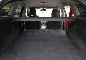 Подержанный автомобиль Volvo XC60 2014 года (17 фото)