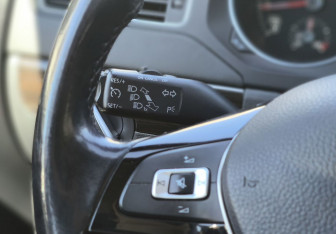 Подержанный автомобиль Volkswagen Jetta Sedan 2014 года (17 фото)