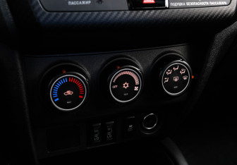 Подержанный автомобиль Mitsubishi ASX 2018 года (14 фото)