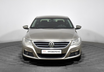 Подержанный автомобиль Volkswagen Passat CC 2011 года (2 фото)