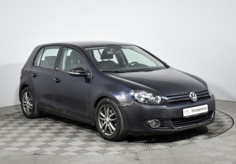 Подержанный автомобиль Volkswagen Golf Hatchback 2011 года (3 фото)