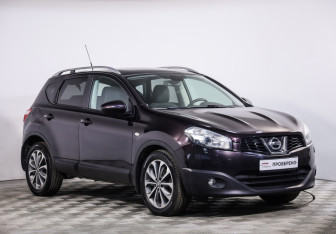 Подержанный автомобиль Nissan Qashqai 2010 года (3 фото)