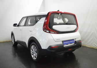 Подержанный автомобиль Kia Soul 2022 года (7 фото)