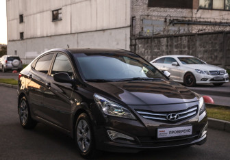 Подержанный автомобиль Hyundai Solaris Sedan 2014 года (5 фото)