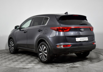 Подержанный автомобиль Kia Sportage 2017 года (7 фото)