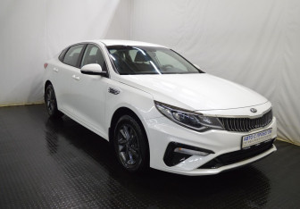 Подержанный автомобиль Kia Optima Sedan 2019 года (3 фото)