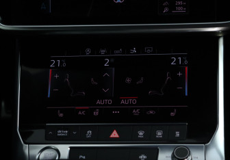 Подержанный автомобиль Audi A7 2019 года (18 фото)