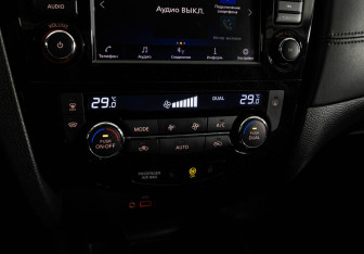 Подержанный автомобиль Nissan Qashqai 2021 года (15 фото)