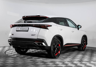 Подержанный автомобиль Omoda C5 2023 года (5 фото)