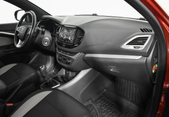 Подержанный автомобиль LADA (ВАЗ) Vesta Sedan 2021 года (12 фото)