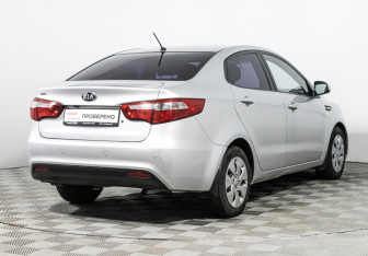 Подержанный автомобиль Kia Rio Sedan 2014 года (5 фото)