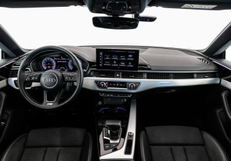 Подержанный автомобиль Audi A5 Liftback 2021 года (17 фото)