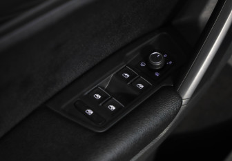 Подержанный автомобиль Volkswagen Tiguan 2019 года (22 фото)