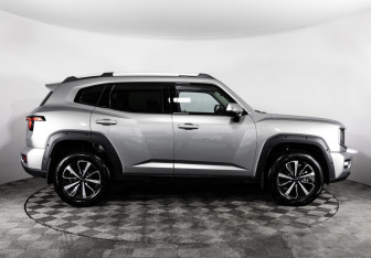 Подержанный автомобиль Haval H7 2025 года (5 фото)