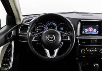Подержанный автомобиль Mazda CX-5 2015 года (11 фото)
