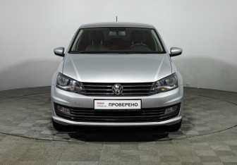 Подержанный автомобиль Volkswagen Polo Sedan 2016 года (2 фото)
